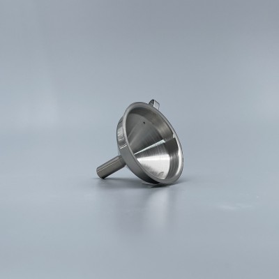 漏斗 鐵製(中) 7cm