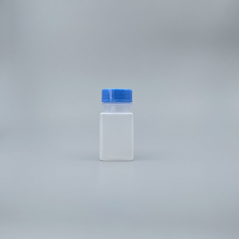 廣口瓶 PP料方型 藍蓋附內塞 100cc M-24